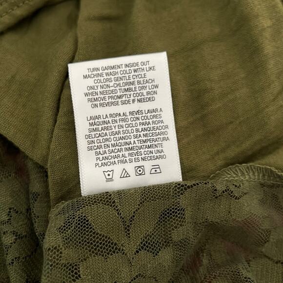 Bongo Juniors Size M Olive Green Sleeveless Knit & Lace Blouse NWT - Picture 11 of 11